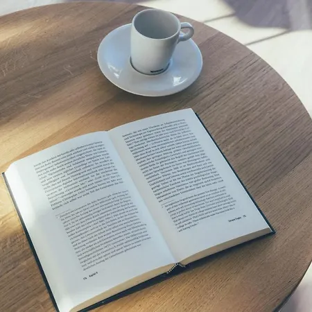 - Boutique Szálloda