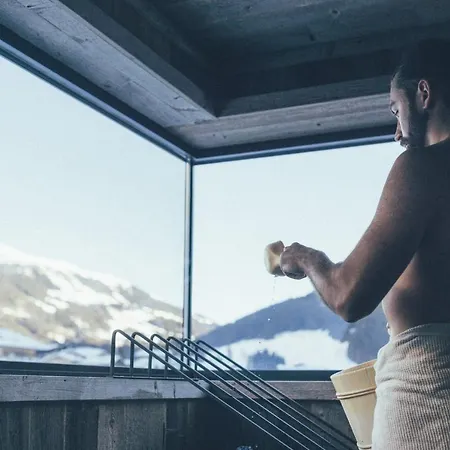 - Boutique Szálloda Gerlos