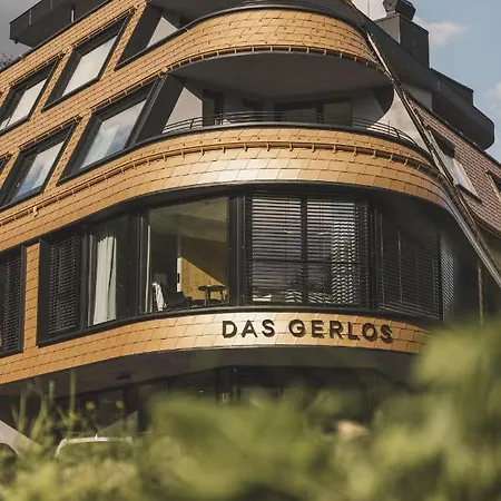 - Boutique Hotell 4*