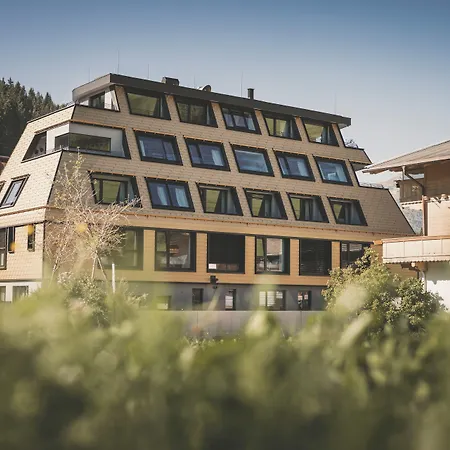 - Boutique Hotell 4*