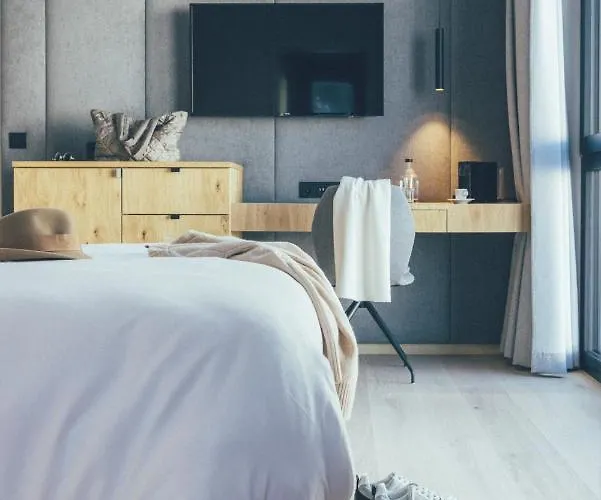 - Boutique 호텔 4*