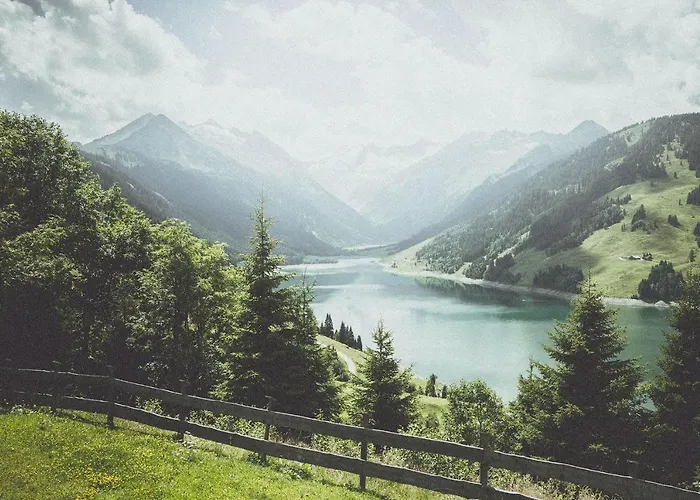 - Boutique 호텔 4*