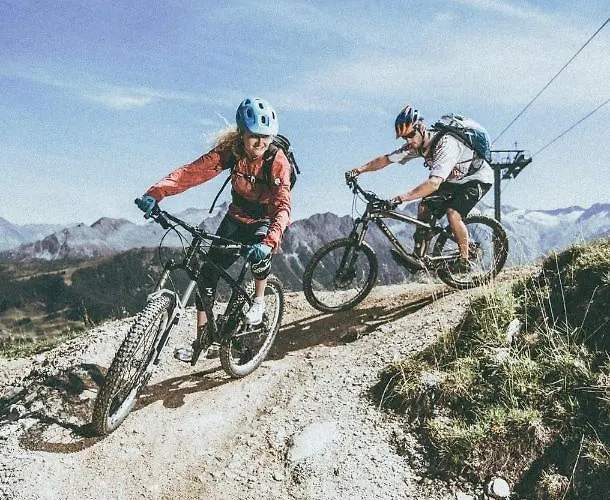 - Boutique 호텔 겔로스